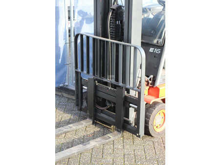 Eléctrico - 4 rodas 2001  Linde E16-02 (10)