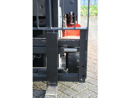 Eléctrico - 4 rodas 2001  Linde E16-02 (11)