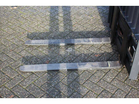 Eléctrico - 4 rodas 2001  Linde E16-02 (12)