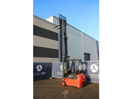 Eléctrico - 4 rodas 2001  Linde E16-02 (29)