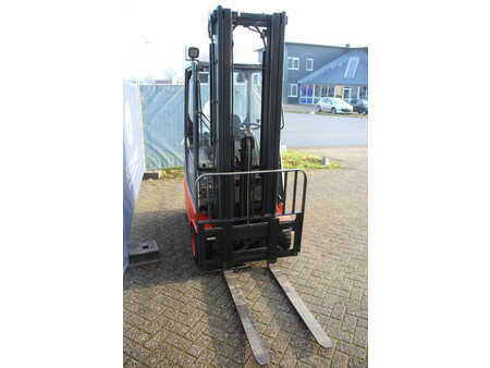 Eléctrico - 4 rodas 2001  Linde E16-02 (6)