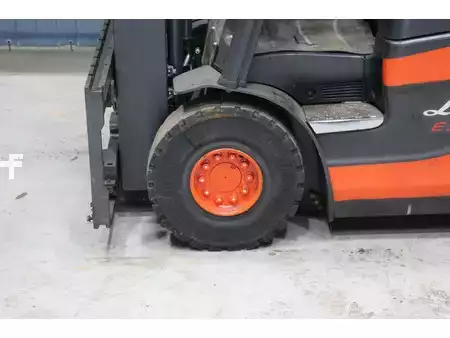 El truck - 4 hjulet 2012  Linde E30L-01 (10)