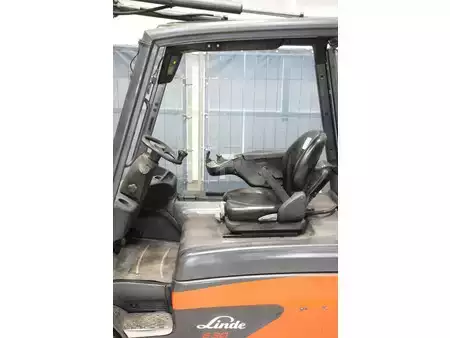 El truck - 4 hjulet 2012  Linde E30L-01 (15)