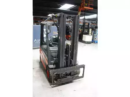 El truck - 4 hjulet 2012  Linde E30L-01 (6)