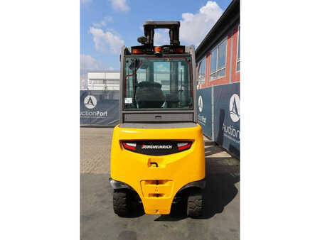 Carrelli elettrici 4 ruote 2016  Jungheinrich EFG 540ks (4)