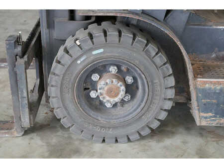 Carretilla elevadora GLP 2009  Doosan G25G-5 (12)