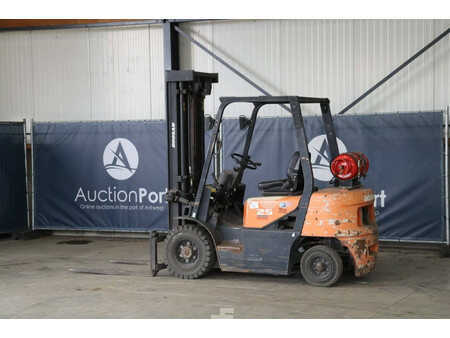 Carretilla elevadora GLP 2009  Doosan G25G-5 (3)