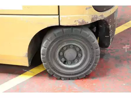 Carrelli elettrici 4 ruote 2010  CAT Lift Trucks EP25K-PAC (17)