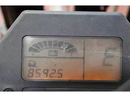 Carrelli elettrici 4 ruote 2010  CAT Lift Trucks EP25K-PAC (28)