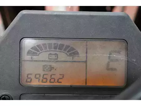 Carrelli elettrici 4 ruote 2010  CAT Lift Trucks EP25K-PAC (29)