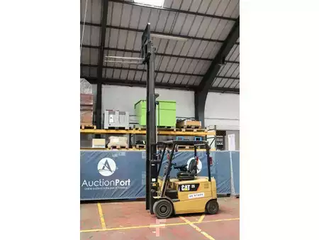 Carrelli elettrici 4 ruote 2010  CAT Lift Trucks EP25K-PAC (31)