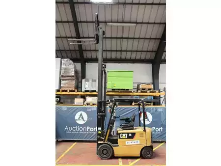 Carrelli elettrici 4 ruote 2010  CAT Lift Trucks EP25K-PAC (32)