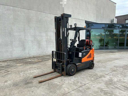 Carretilla elevadora GLP 2017  Doosan GC20E-5 (1)
