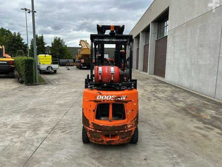 Carretilla elevadora GLP 2017  Doosan GC20E-5 (5)