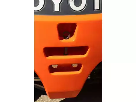 Elektromos 4 kerekű 2016  Toyota 8FBM16T (17)