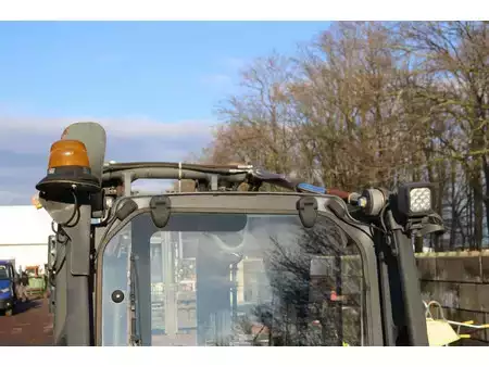 Eléctrica de 4 ruedas - Linde E25L (18)