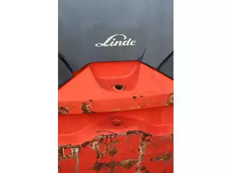 Eléctrica de 4 ruedas - Linde E25L (19)