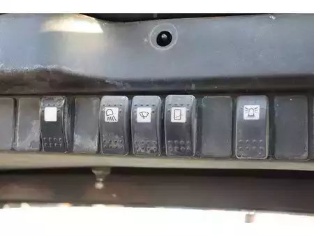 Eléctrica de 4 ruedas - Linde E25L (28)