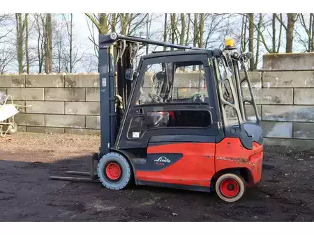 Eléctrica de 4 ruedas - Linde E25L (3)