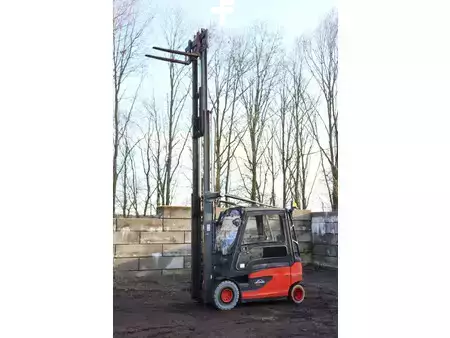 Eléctrica de 4 ruedas - Linde E25L (30)