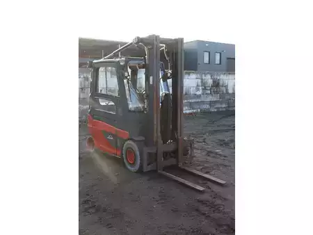 Eléctrica de 4 ruedas - Linde E25L (7)