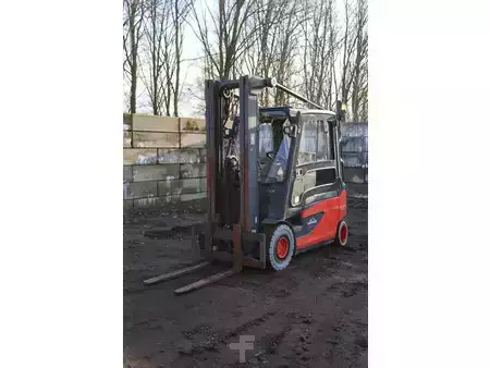 Eléctrica de 4 ruedas - Linde E25L (8)