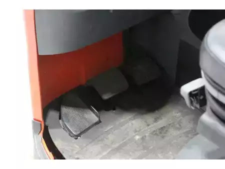 Reach Truck 2015  Fenwick R14-01 (15)