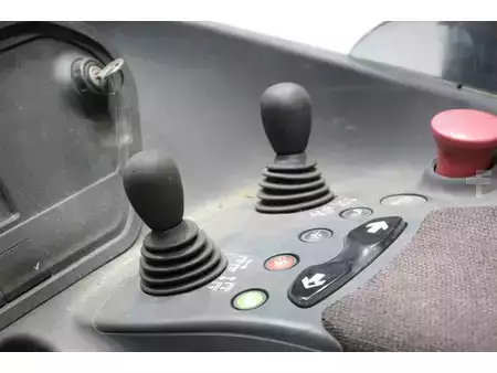 Reach Truck 2015  Fenwick R14-01 (17)