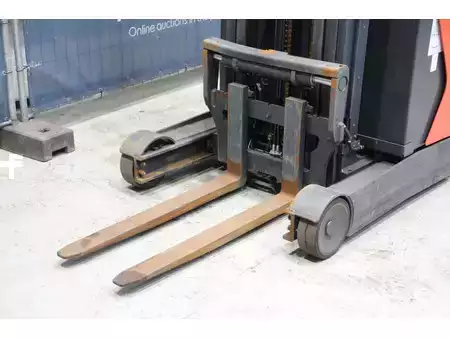 Reach Truck 2015  Fenwick R14-01 (9)