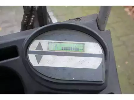 Eléctrica de 4 ruedas 2005  Still RX60-15 (26)