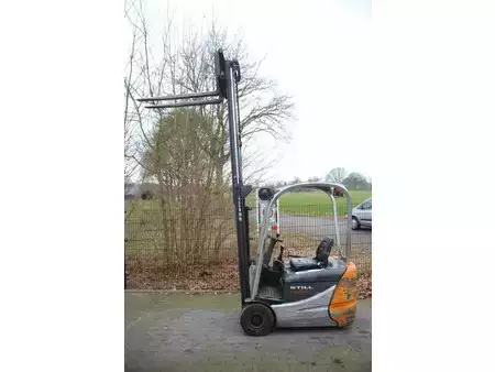 Eléctrica de 4 ruedas 2005  Still RX60-15 (28)