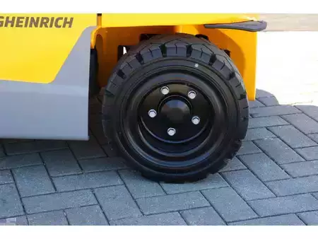 Elektro čtyřkolový VZV 2025  Jungheinrich EFG 435 (19)