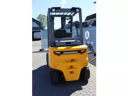 Elektro čtyřkolový VZV 2025  Jungheinrich EFG 435 (20)