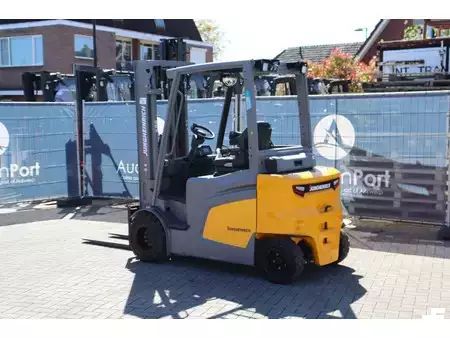 Elektro čtyřkolový VZV 2025  Jungheinrich EFG 435 (4)