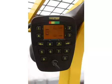 Eléctrico - 4 rodas 2020  Hyster E3.0XN MWB (28)