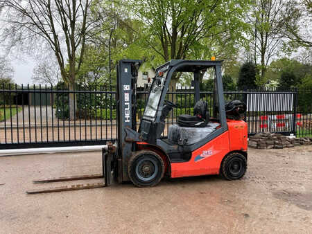 LPG Forklifts 2019  Heli 25 (1)