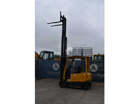 4-wiel elektrische heftrucks 2012  Hyster J2.5XN-717 (24)