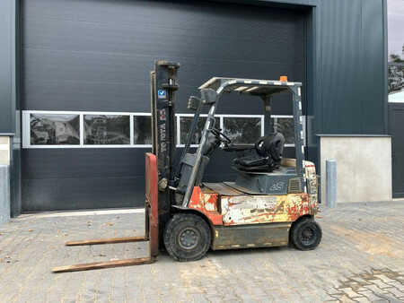 Elektro čtyřkolový VZV 2005  Toyota 7FBMF25 (1)