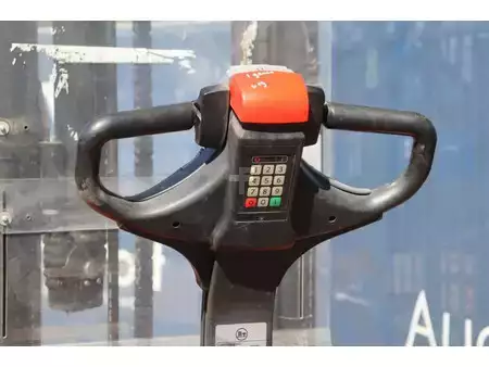 Stacker pedestre 2012  BT SPE160L (14)