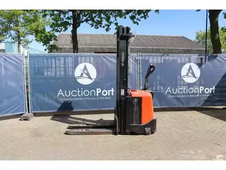 Stacker pedestre 2012  BT SPE160L (2)