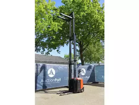 Stacker pedestre 2012  BT SPE160L (20)