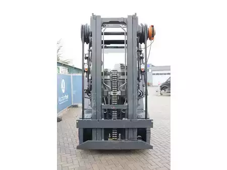 Eléctrico - 4 rodas 2017  Linde E60-01 (8)