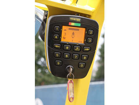 Carrelli elettrici 4 ruote 2018  Hyster J2.5XN (28)