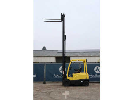 Carrelli elettrici 4 ruote 2018  Hyster J2.5XN (33)