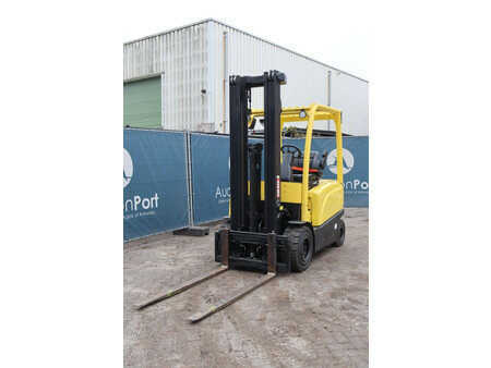 Carrelli elettrici 4 ruote 2018  Hyster J2.5XN (9)