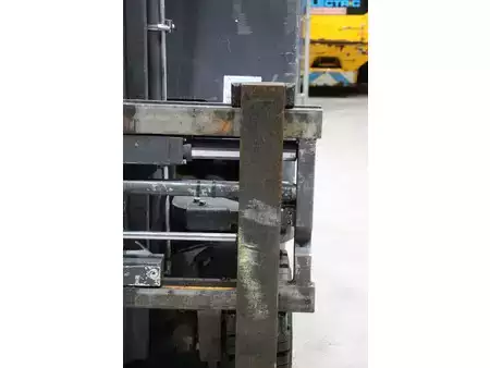 Boční vysokozdvižný vozík - Combilift C3000CB (11)
