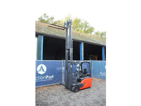 Elektro čtyřkolový VZV 2017  Linde E16-02 (27)