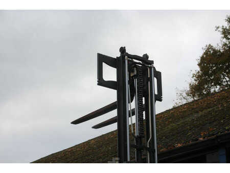 Elektro čtyřkolový VZV 2017  Linde E16-02 (30)