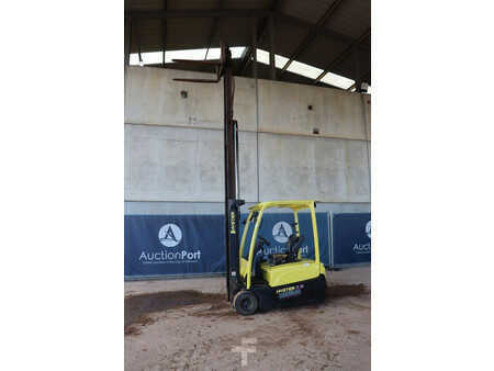 Elektro čtyřkolový VZV 2017  Hyster J2.0XNT LWB (23)