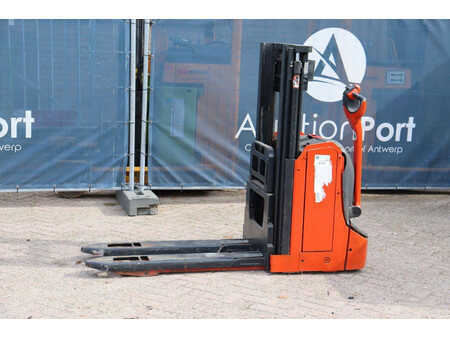 Stacker pedestre 2015  Linde D08 (1)